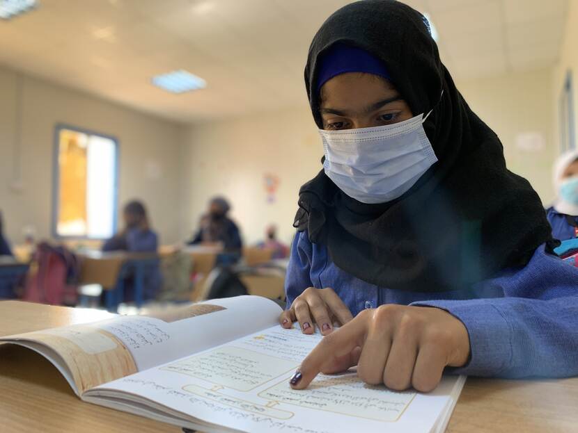 Hala, 12, Grade 6 in a class in her school in Za’atari Refugee Camp, Jordan. UNICEF/ElNoaimi/2021