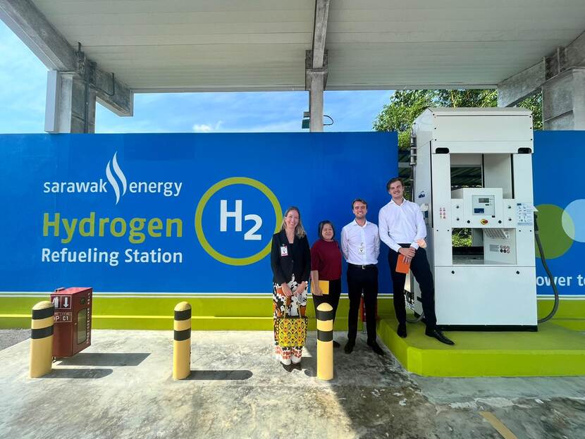 Eva Oskam, Li Huan Hoh, Machiel van Stralen and Frans Kirpestein at the Hydrogen Fuel Station
