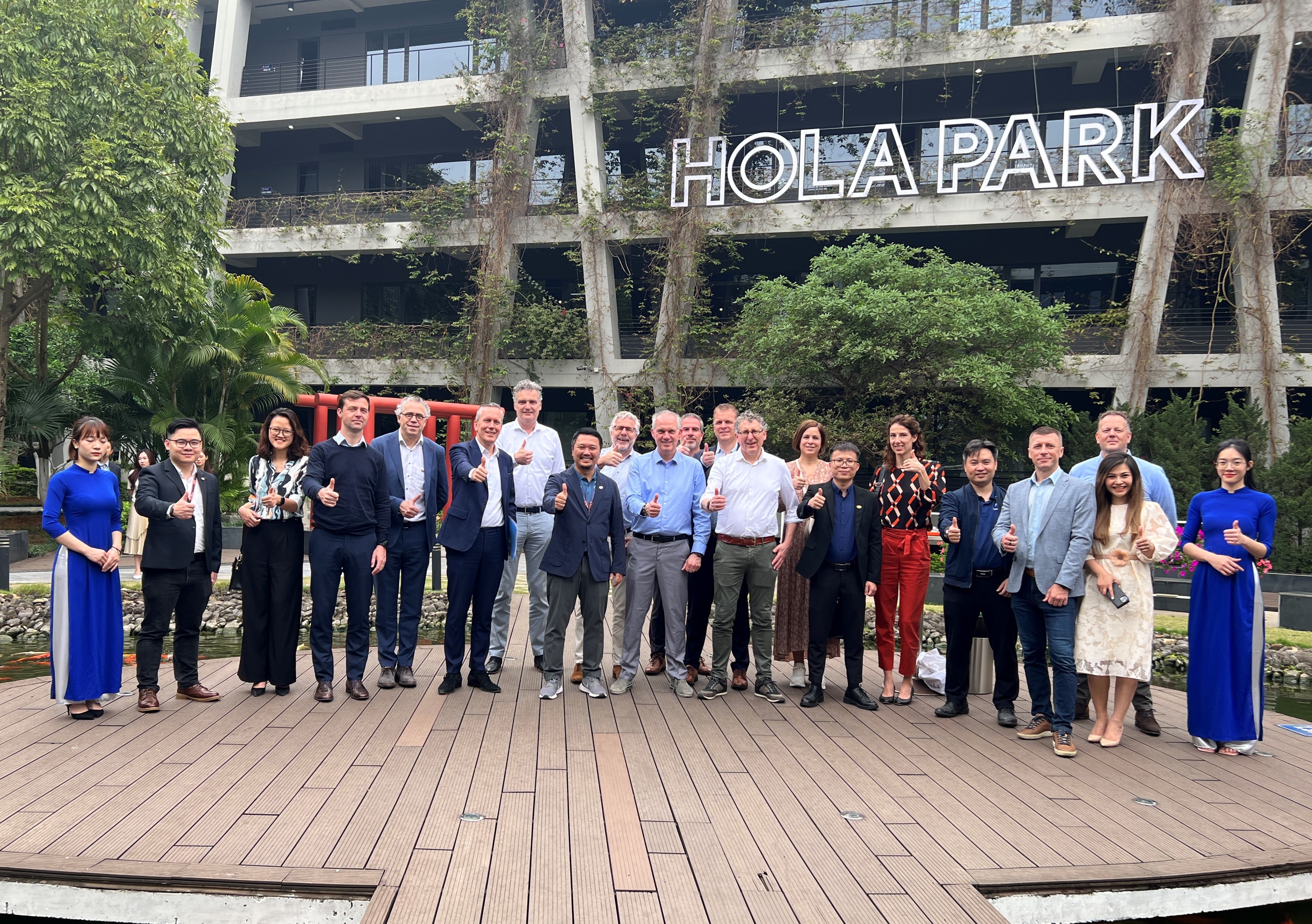The Brabant high-tech delegation at FPT Software, Hoa Lac High-tech Park.