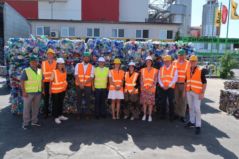 The Dutch embassy already organized a trade mission to Slovakia last year. A working visit to waste company OLO was part of this