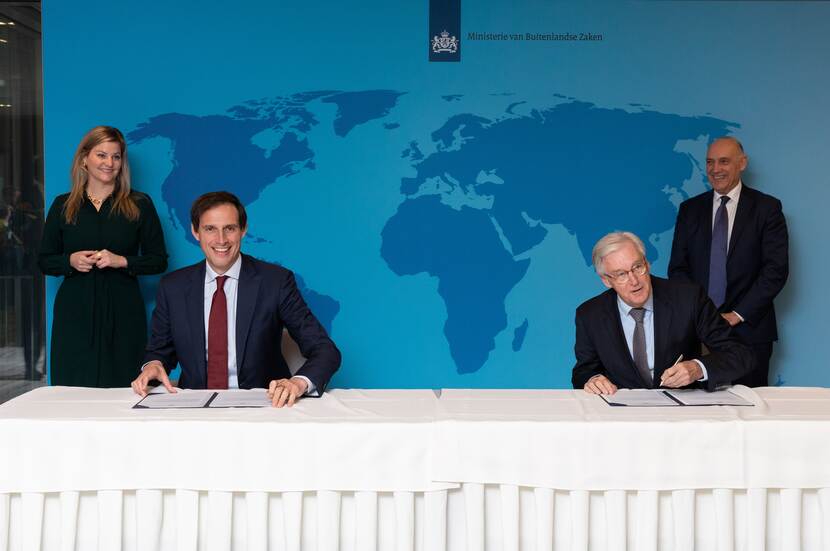 Hoekstra takes office as Minister of Foreign Affairs