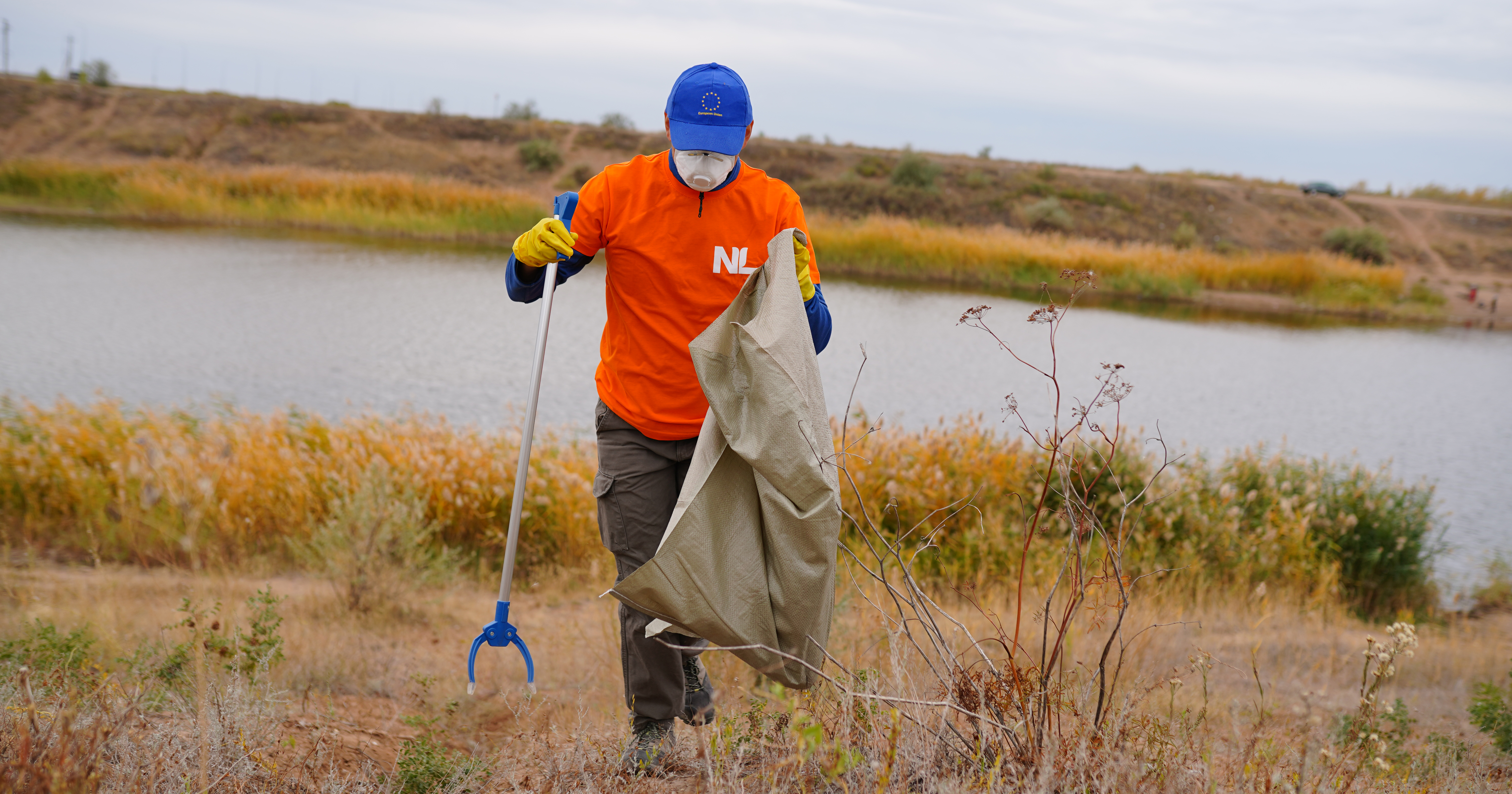 World Clean up Day event at the river Nura near the capital Astana, where the Dutch Embassy is located.